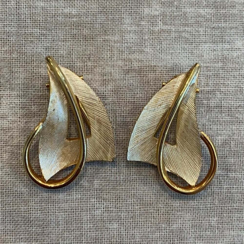 Gorgeous Brushed Gold Clip earrings with design, Quality Vintage